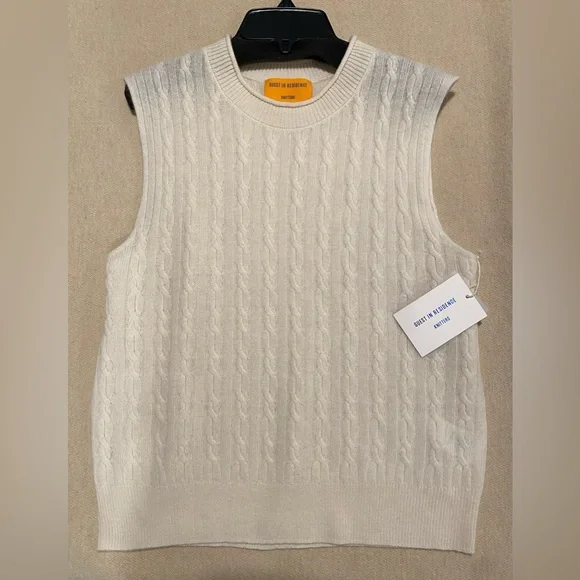 GUEST IN RESIDENCE Cable Vest display picture 3